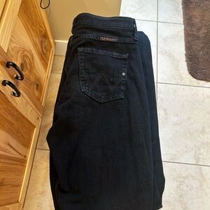 Wrangler Q-Baby Black Jeans with Signature Back Pocket